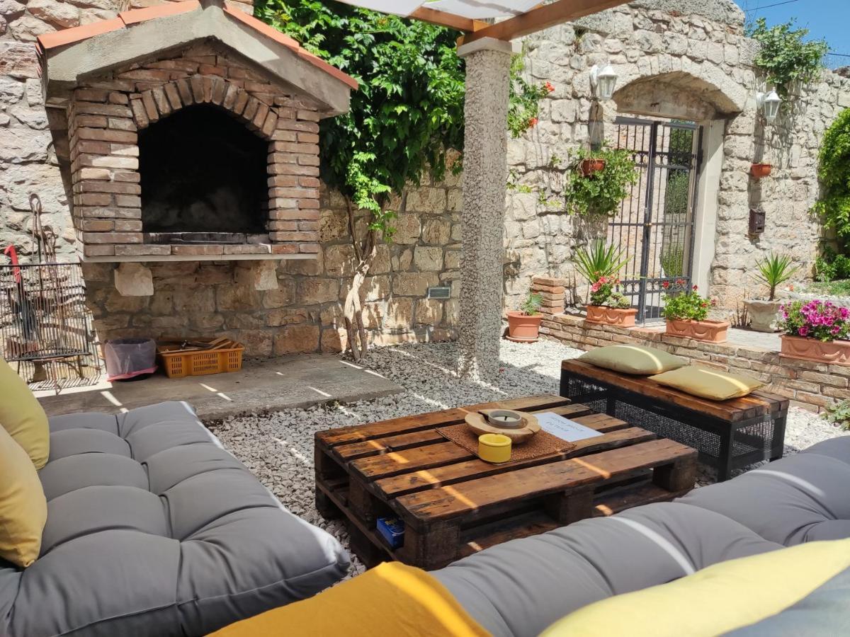 Guest House Exalto Trogir Eksteriør billede